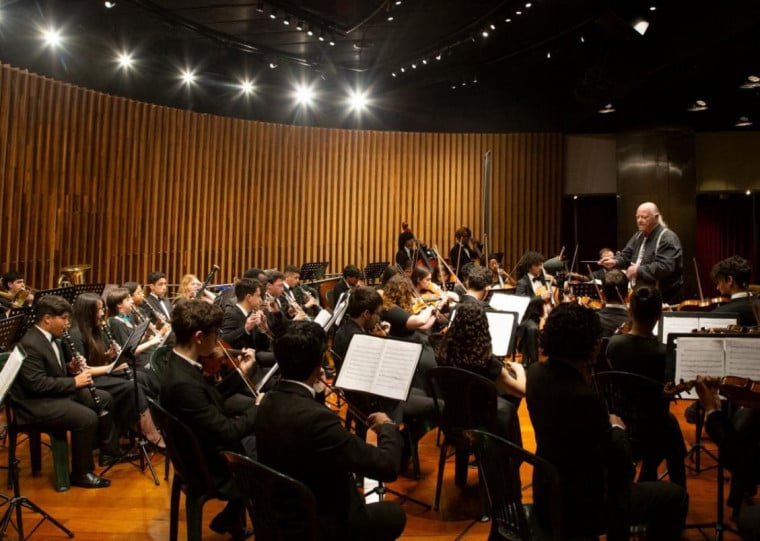 Crianças e adolescentes músicos são os protagonistas das apresentações
