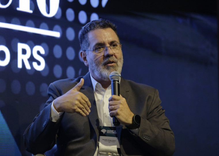 CEO da Tellescom Semicondutores, Ronaldo Aloise J&uacute;nior foi um dos painelistas do Anu&aacute;rio de Investimentos do Rio Grande do Sul