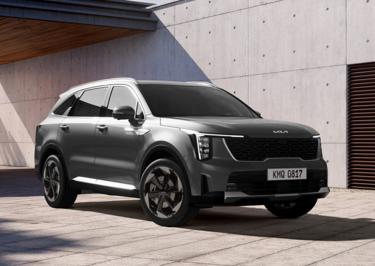 Modelo pode vir nas cores azul, branco claro ou perolizado, cinza aço ou interestelar e preto