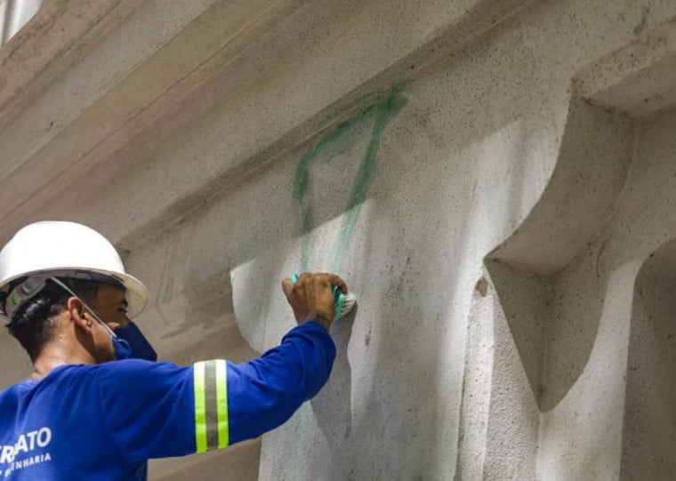 Segundo nota da prefeitura, o serviço foi executado pela Concrejato Engenharia, empresa responsável pela obra de revitalização do viaduto