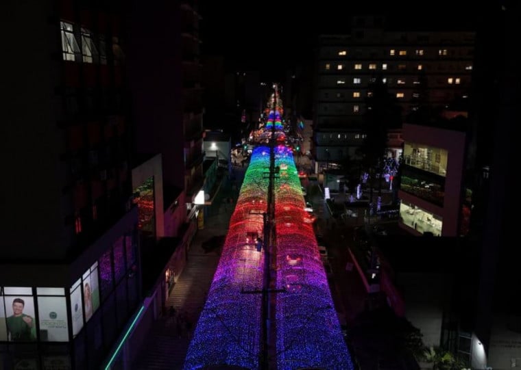 Medida visa apurar possíveis danos ao patrimônio histórico-cultural e ao meio ambiente urbano em razão da instalação da estrutura