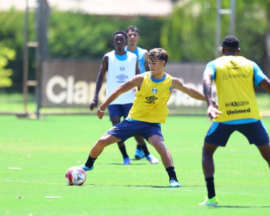 Grêmio enfrenta o Novo Hamburgo com desfalques no meio-campo