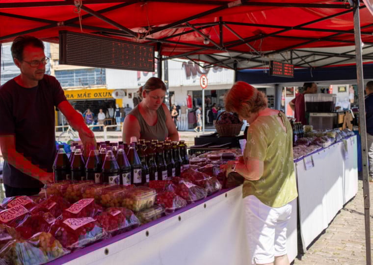 Evento apresenta variados tipos de produtos da fruta, de agroindústrias pelotenses
