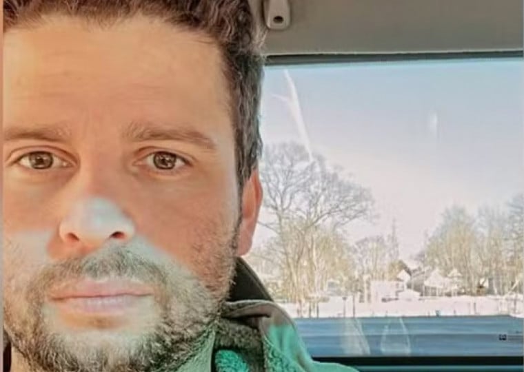 Natural de Porto Alegre, Maximiano é casado, pai de quatro filhas e proprietário do Stow Cafe