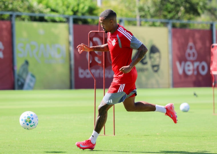 Alerrando deverá receber sua primeira oportunidade no onze inicial