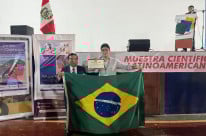 Victor de Moura já representou o Brasil eventos no exterior, como na Mostra Científica Latino-Americana