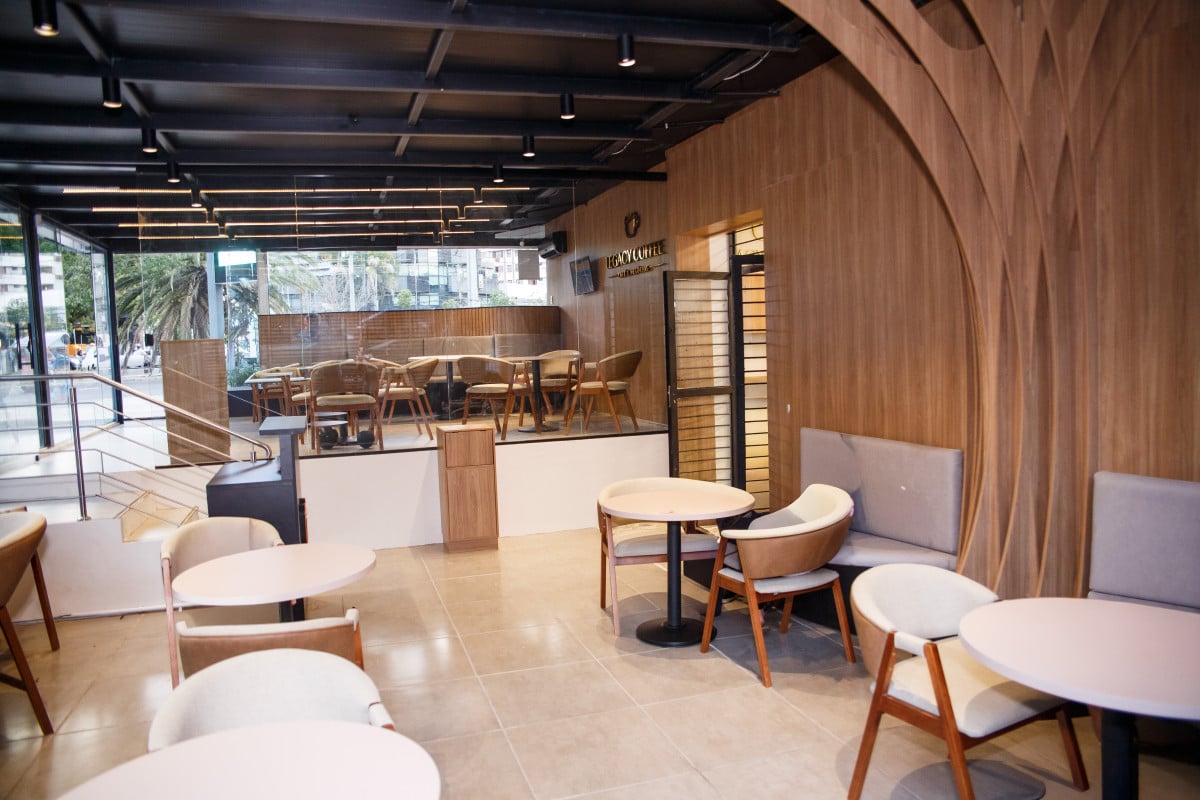 Espa&ccedil;o cont&eacute;m sala de vidro privativa para n&atilde;o ocasionar barulho aos clientes | Eduarda Ferreira/Divulga&ccedil;&atilde;o/JC