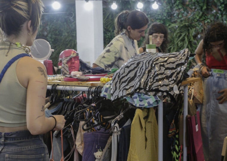 Proximidade do Carnaval intensificou o movimento e estimulou a procura por brilho e peças diferenciadas