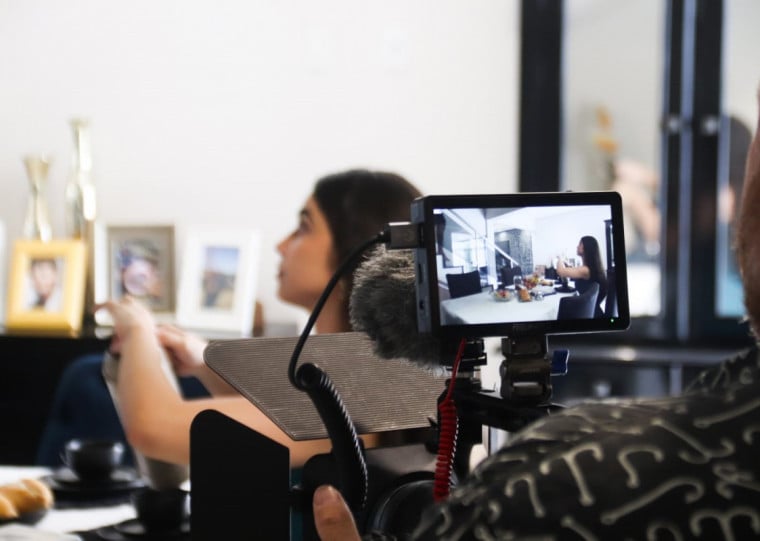 série 'Fragmentos do Cotidiano – o que o chat não vê'