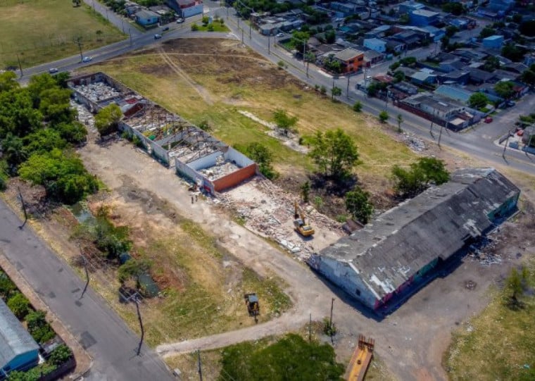 Pavilhões pertencentes ao município apresentavam risco iminente de desabamento