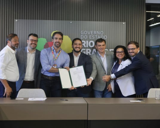 Governo gaúcho firma contrato para instalação de planta de hidrogênio verde em Candiota