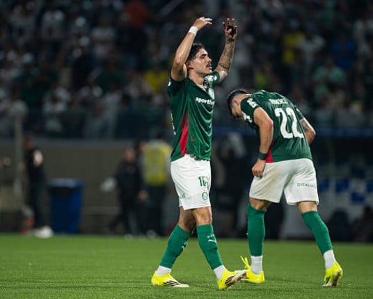 Maurício, do Palmeiras, se naturaliza paraguaio e pode disputar a Copa do Mundo