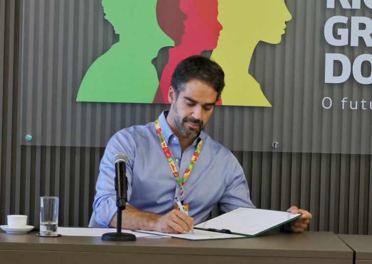 Fora da disputa pela Presid&ecirc;ncia da Rep&uacute;blica, Eduardo Leite concluir&aacute; mandato no RS