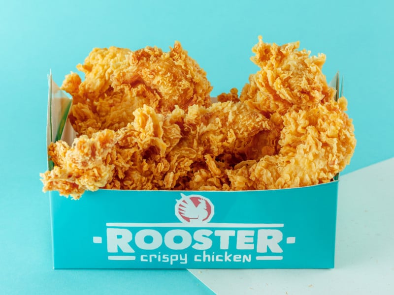 Por&ccedil;&otilde;es s&atilde;o compartilh&aacute;veis, servindo at&eacute; seis pessoas<br />Foto: Rooster Crispy Kitchen/Divulga&ccedil;&atilde;o/JC