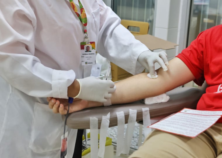 Volume de doadores regulares de sangue está abaixo do necessário 