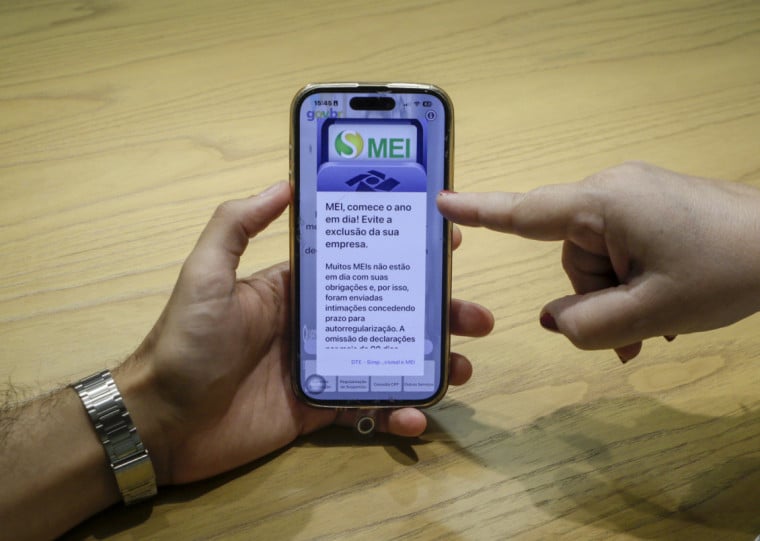 Também fica permitido ao MEI a contratação de até dois empregados