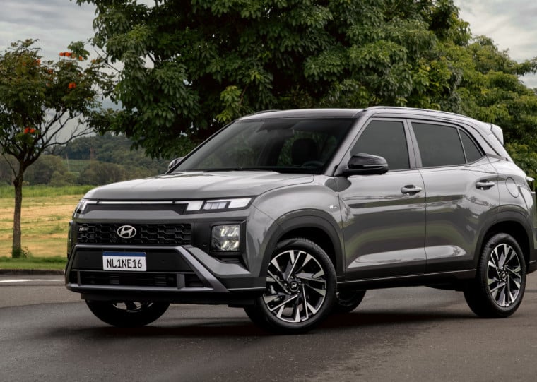 Novas rodas diamantadas de 18 polegadas são exclusivas do modelo 1.6 turboflex 