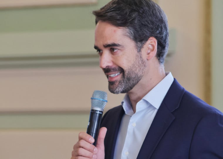 Governador gaúcho ainda completa, afirmando que está disposto a levar sua candidatura adiante como alternativa à esquerda e à direita do País
