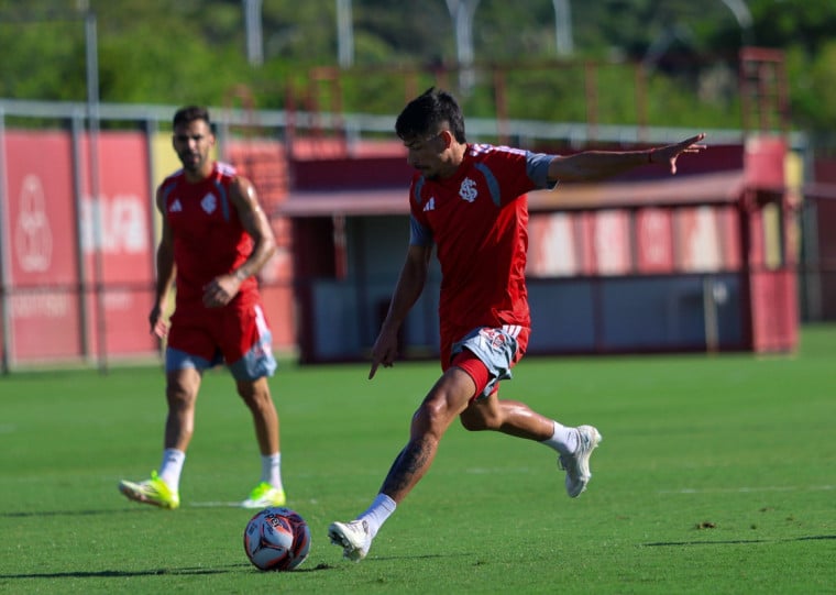 Alan Rodríguez ganhou mais minutos no último domingo e deve voltar a figurar entre os títulares