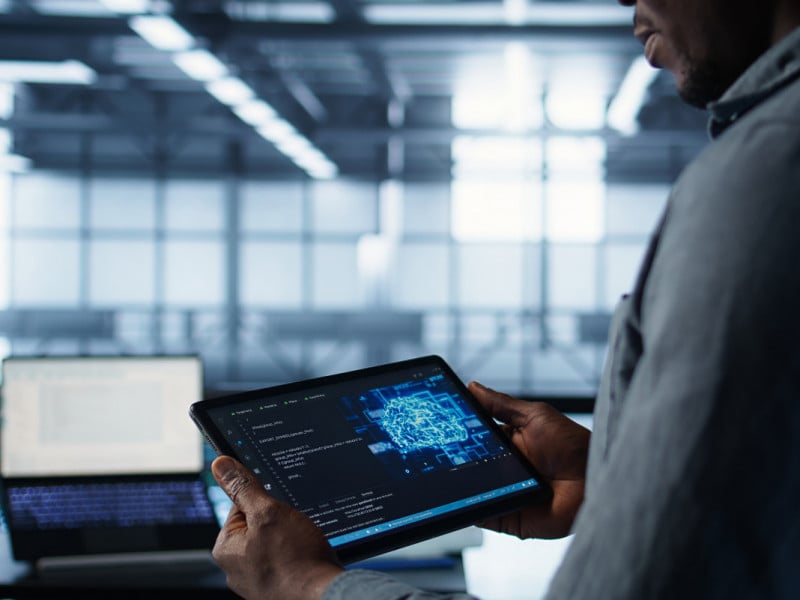 Pesquisa mostra que a IA ainda n&atilde;o est&aacute; na rotina da maior parte das empresas<br />Foto: FREE PIK/REPRODU&Ccedil;&Atilde;O/JC