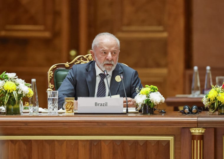 Lula criticou o modelo de negócio das big techs em discurso feito em Nova Déli, na Índia