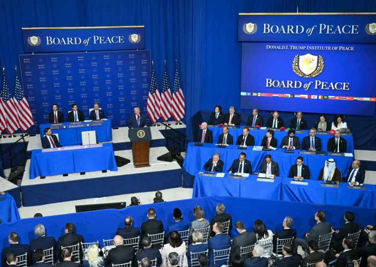 Trump se reuniu com 20 líderes mundiais nesta quinta-feira (19) para o Conselho da Paz