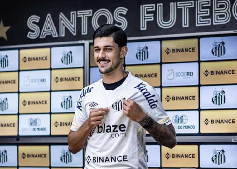 Peixe deve 2,6 milhões de euros (R$ 15,9 milhões) ao Arouca pela contratação do zagueiro