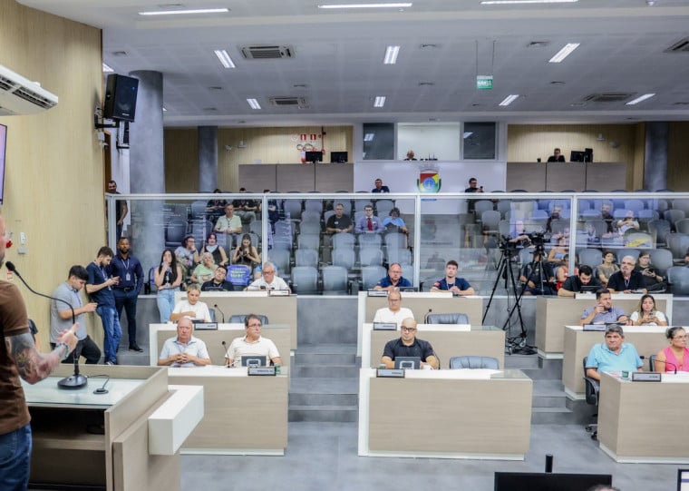 Ap&oacute;s dois turnos de vota&ccedil;&atilde;o, texto foi aprovado aprovado com a anu&ecirc;ncia de oito vereadores