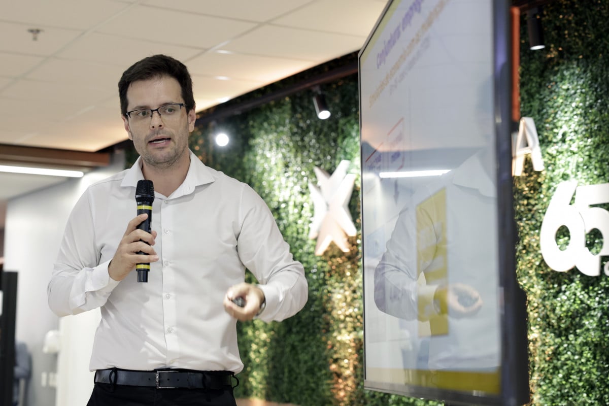 Oscar Frank, economista-chefe da CDL POA , diz que o cenário macroeconômico segue desafiador e contribui para a deterioração dos indicadores | TÂNIA MEINERZ/JC