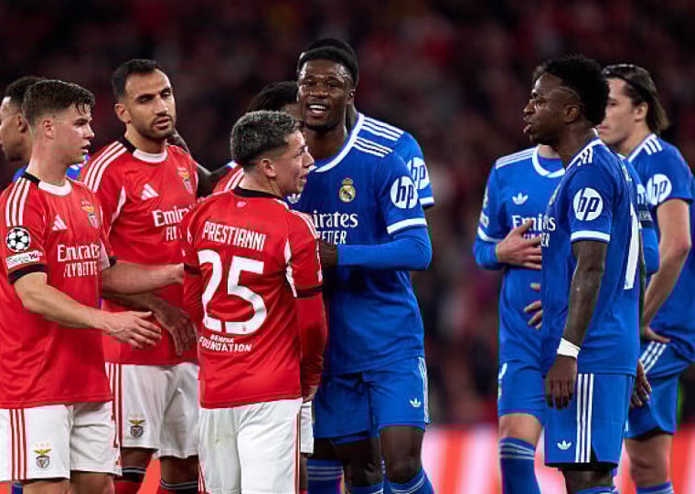 Vini Jr acusou jogador do Benfica de injúrias raciais durante partida da Champions