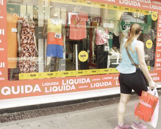 Liquida Porto Alegre supera 4 mil lojas e reforça caixa do varejo