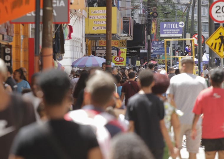 Expectativas de investimentos e contratação impulsionam comércio