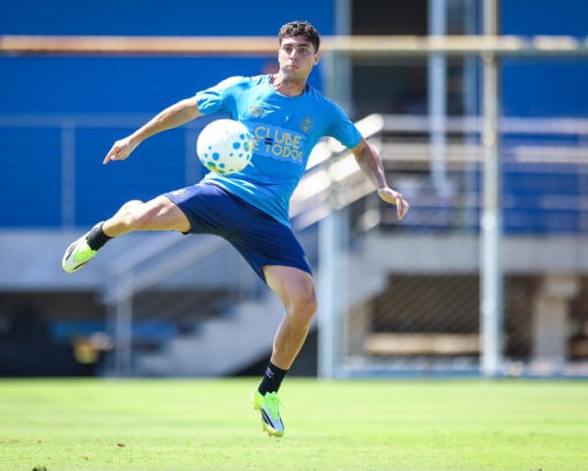 Nardoni e Pérez devem estrear pelo Grêmio contra o Atlético-MG