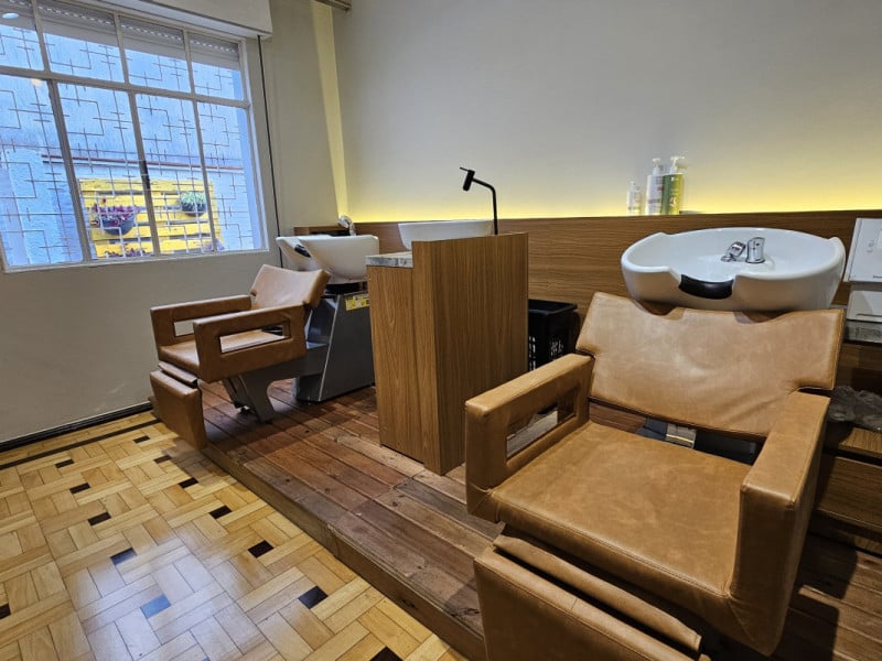 Uma sala &eacute; dedicada exclusivamente aos lavat&oacute;rios<br />Foto: NATHAN LEMOS/JC