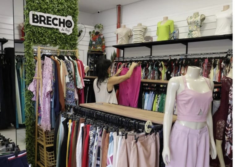 Expans&atilde;o do mercado de segunda m&atilde;o e franquias movimenta empregos, fortalece pequenos neg&oacute;cios e altera estrat&eacute;gias do com&eacute;rcio tradicional