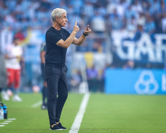 Após vitória no clássico, Grêmio dá folga para evitar fadiga