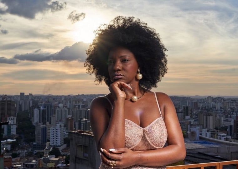 Sambista mineira estava em coma desde o final de fevereiro, após ter constatado um aneurisma cerebral