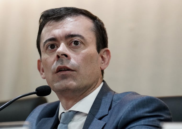 Ceron disse que o Brasil precisa discutir o financiamento da dívida no longo prazo