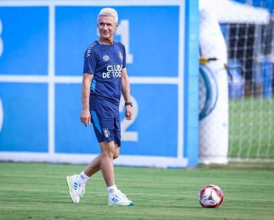 Grêmio volta a treinar nesta quarta para confirmar título gaúcho no Beira-Rio