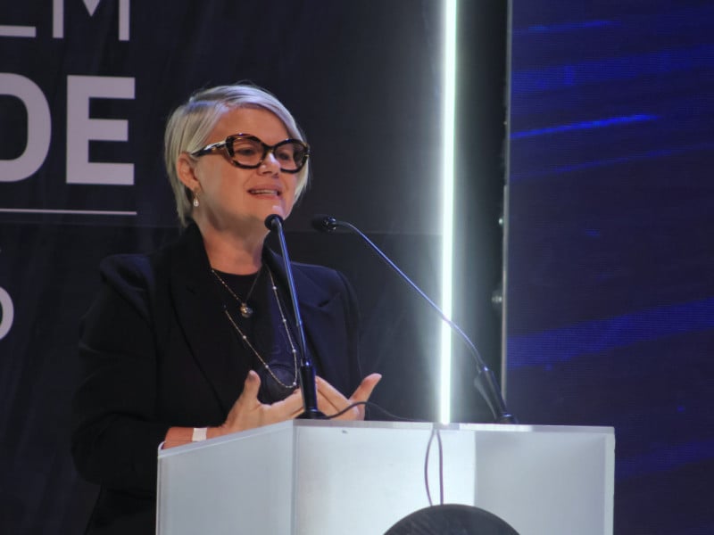 A pesquisadora Ros&acirc;ngela Florczak debateu a import&acirc;ncia da gest&atilde;o de marcas e da reputa&ccedil;&atilde;o para longevidade e sucesso dos neg&oacute;cios / Marcas de Quem Decide 2026<br />Foto: DANI BARCELLOS/ ESPECIAL/JC