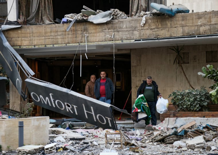 Ataque de Israel atingiu um hotel em Hazmieh, nos arredores de Beirute