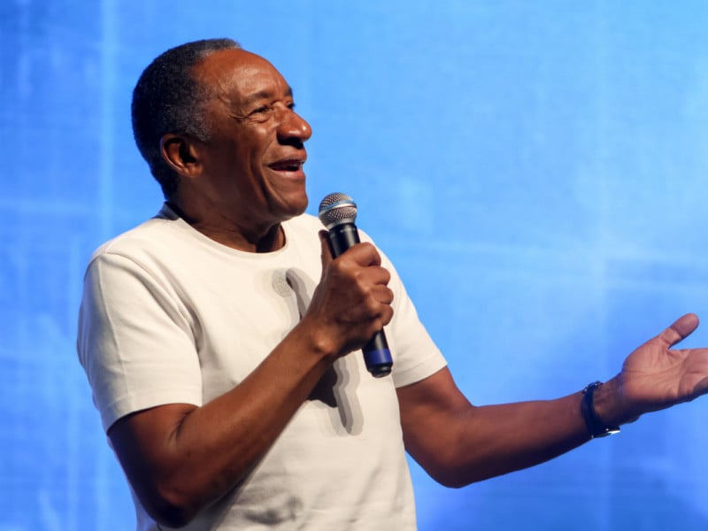 O empres&aacute;rio Geraldo Rufino, &agrave; frente da JR Diesel, foi o respons&aacute;vel por encerrar a programa&ccedil;&atilde;o de palestras do Marcas de Quem Decide 2026<br />Foto: DANI BARCELLOS/ESPECIAL/JC