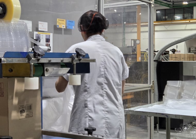 Indústria, que se manteve estável no Estado, teve queda de 1,3% no número de funcionários ativos na macrorregião serrana