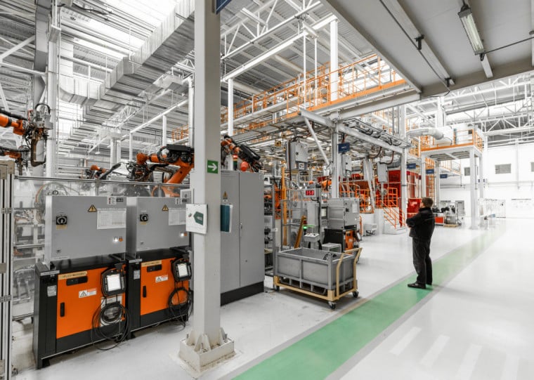 Indústria foi o setor que mais perdeu postos de trabalho