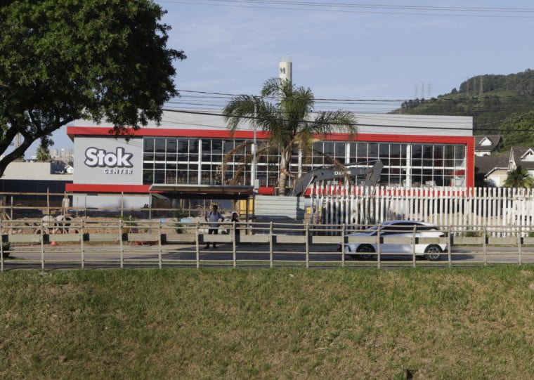 Futura loja do Stok Center na avenida Ipiranga, em Porto Alegre