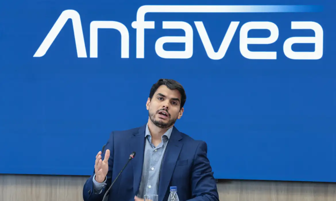 Dados foram divulgados nesta sexta-feira (6) pela Associação Nacional dos Fabricantes de Veículos Automotores (Anfavea)