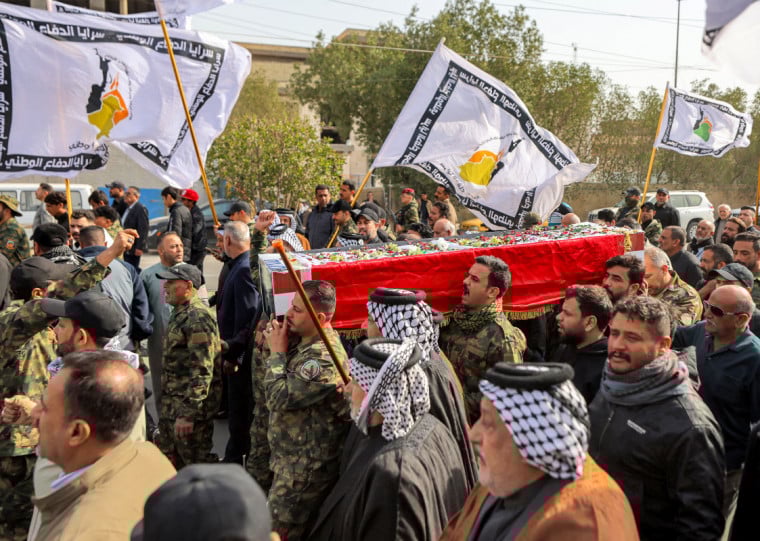 Pelo menos quatro pessoas morreram após ataque atingir um apartamento no centro de Beirute