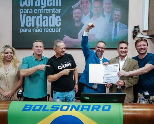 Deputados do RS realizam primeiras trocas da janela partidária