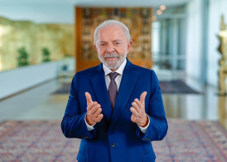 No Palácio do Itamaraty, Lula e Ramaphosa assinam atos e na sequência fazem uma declaração conjunta à imprensa