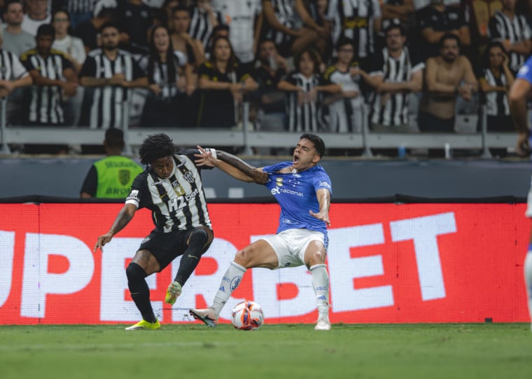 Cabuloso teve 12 expulsos, enquanto o Galo recebeu 11 cartões vermelhos